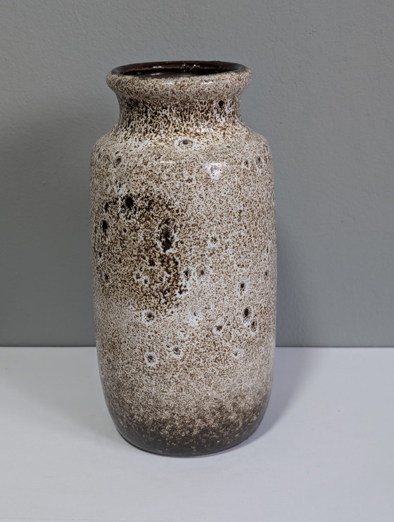 Image 1 of Vintage West Germany Scheurich Fat Lava vase, model 213-20. White with brown