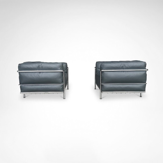 Cuscini in piuma LC3 e poltrone in pelle extra di Le Corbusier et al per Cassina, anni '90, set da 2 (photo 5 of 12)