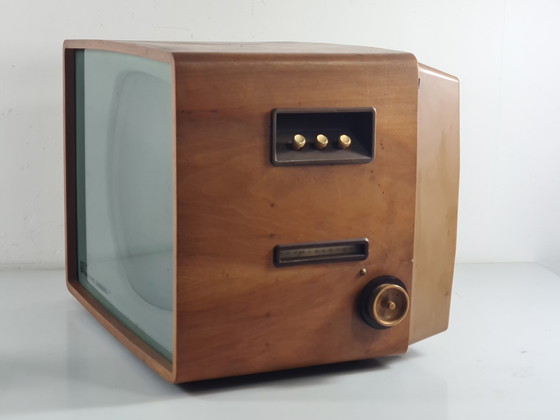 Image 1 of Téléviseur vintage Philips des années 1950/60 – Boîtier en bois au design de style Eames