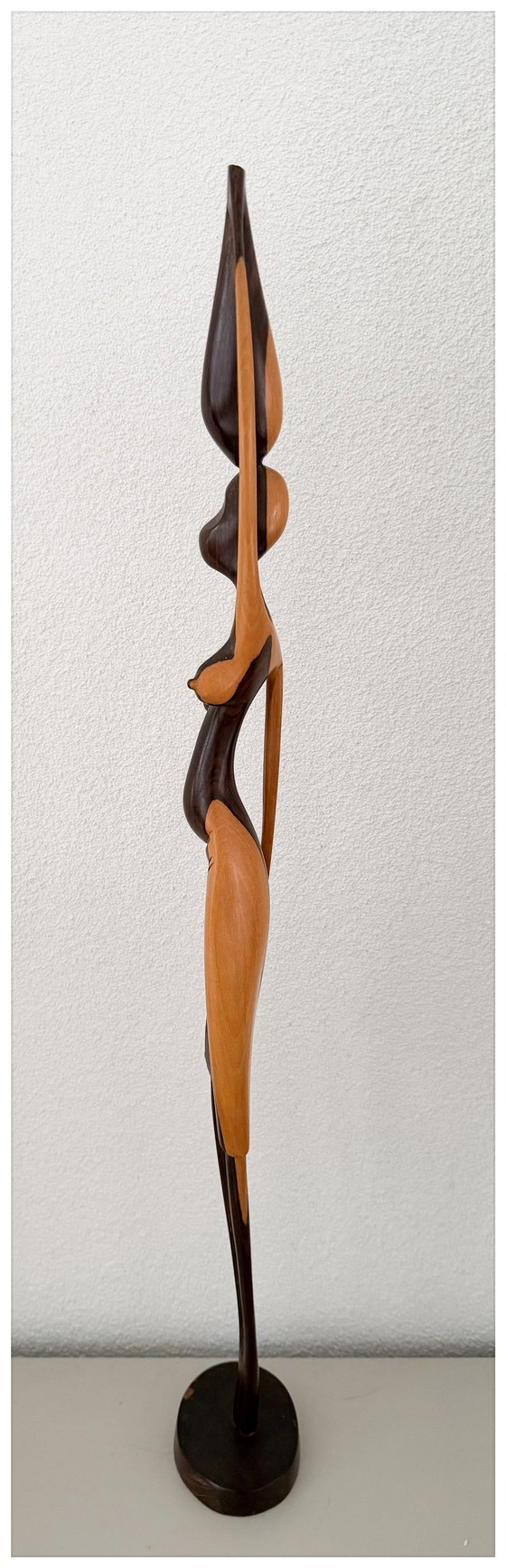 Image 1 of Slank ebbenhouten beeld – modern sculpturaal object (1996)