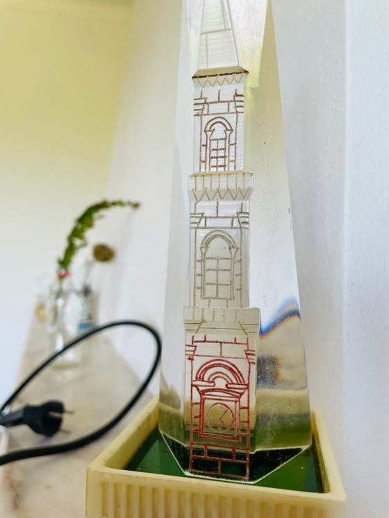 Image 1 of Luce notturna Krelmin, architettura futurista, dall'URSS