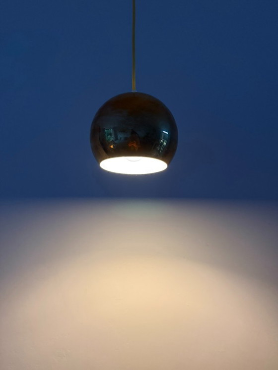 Set of 2 Vintage Topan style pendants - Danish design lamps, Pendant lamps, Metal, Gold (photo 3 of 10)