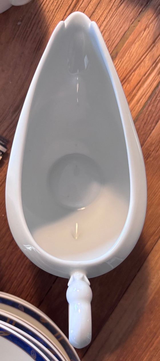 Image 1 of Service de table Guy Degrenne. 117 pièces, complet. Porcelaine de Limoges. Neuf.