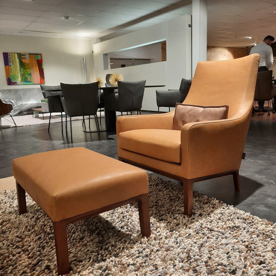 Image 1 of Poltrona Linteloo Miles con pouf