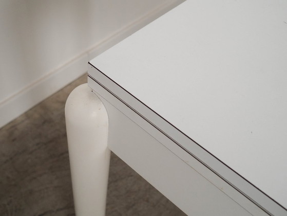 Image 1 of White extendable table, Italian design, 1980s, made in Italy