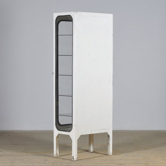 Image 1 of Vintage medische kast van ijzer en glas, jaren 70