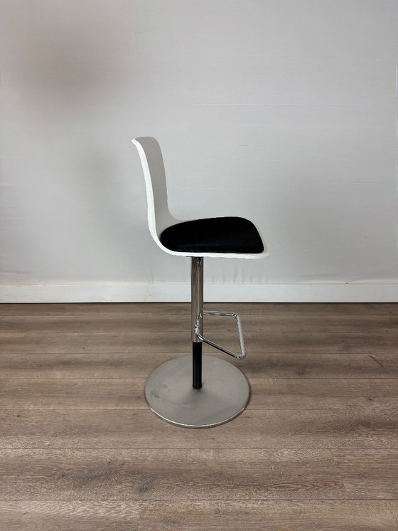 Image 1 of 4x VITRA Hal re barkruk