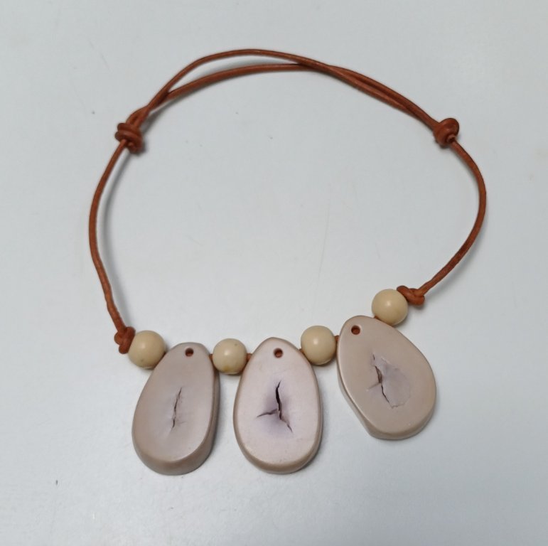 Collana semi di Tagua - corallo - Peccati Veniali