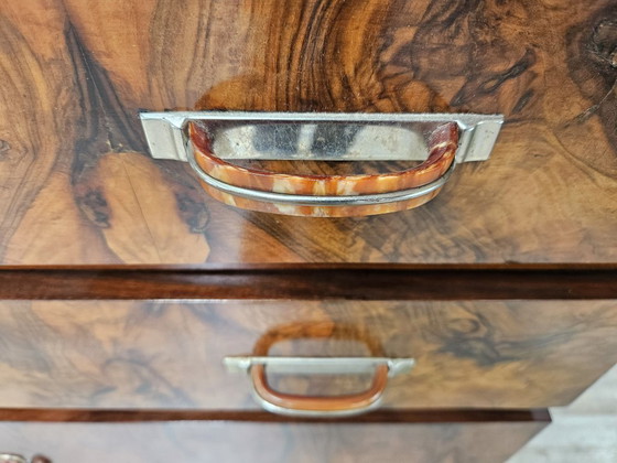 Image 1 of 1940s Art Decò sideboard in walnut burl with mirror