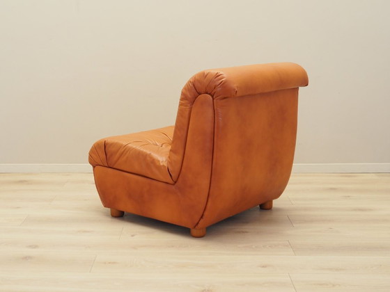 Image 1 of Fauteuil rouge, Design italien, 1970, Production : Italie