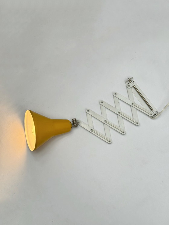 Image 1 of Vintage Anvia schaarvormige wandlamp | J.J.M. Hoogervorst jaren 1950