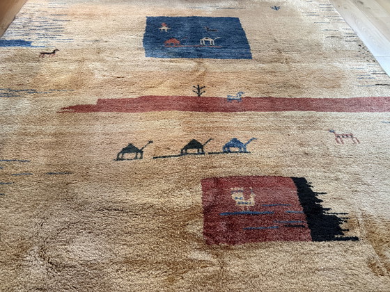 Image 1 of Tappeto in lana annodato a mano con design nomade minimalista – 283 × 215 cm