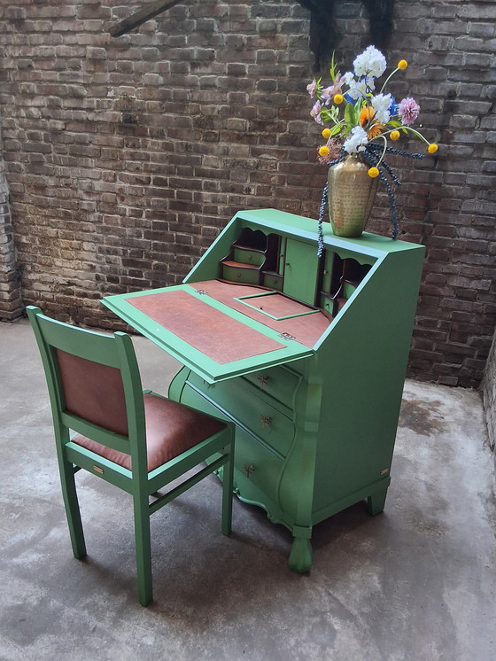 Image 1 of Sekretärschreibtisch, Bauchschrank