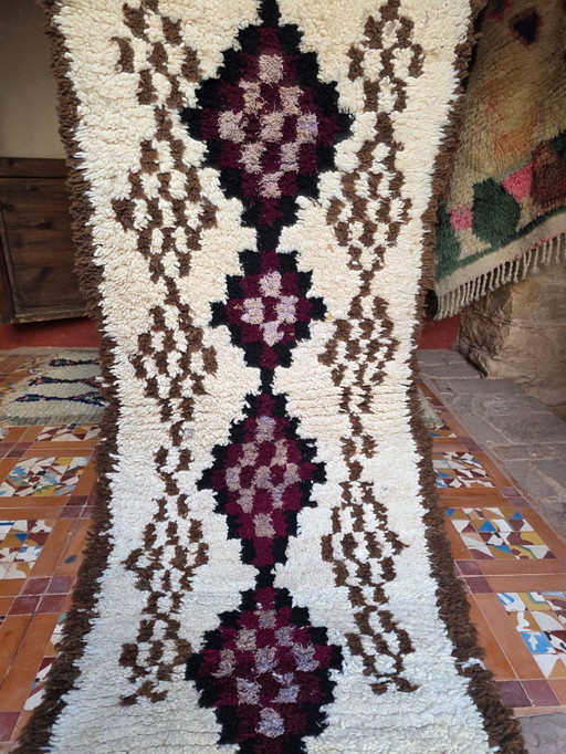 Small Vintage Beni Ourain rug 171 x 71 cm 