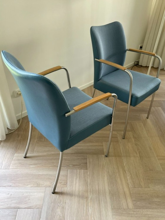 Bert Plantagie - 2 eetkamerstoelen Rumba – Textiel, Hout (photo 3 of 8)
