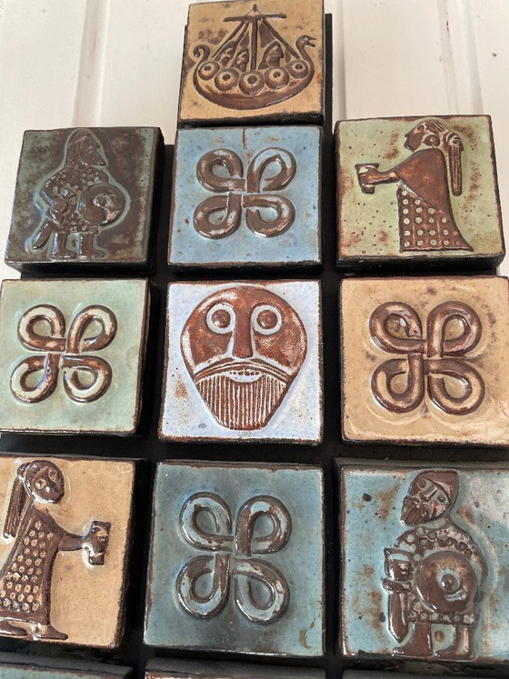 Seltenes Lizzie Thyssen Keramik Wandrelief Handmade – Wanddekoration, Ceramic (photo 3 of 5)