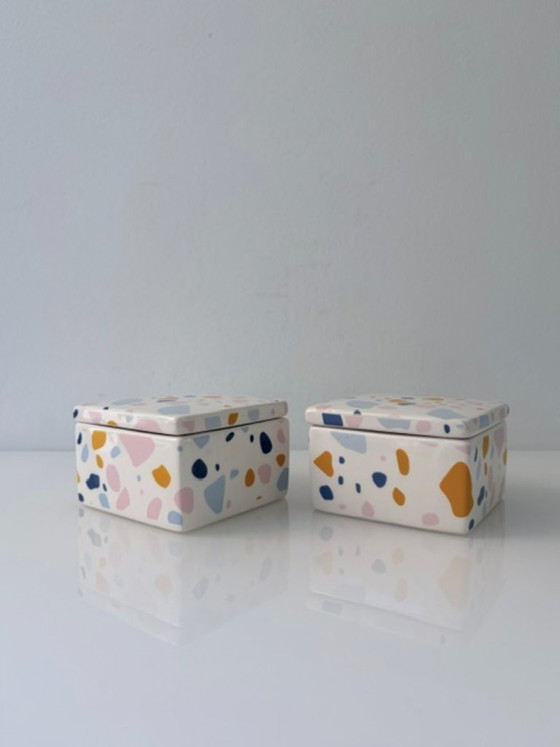 Set di 2 scatole in ceramica con design terrazzo – Ciotole (photo 4 of 9)
