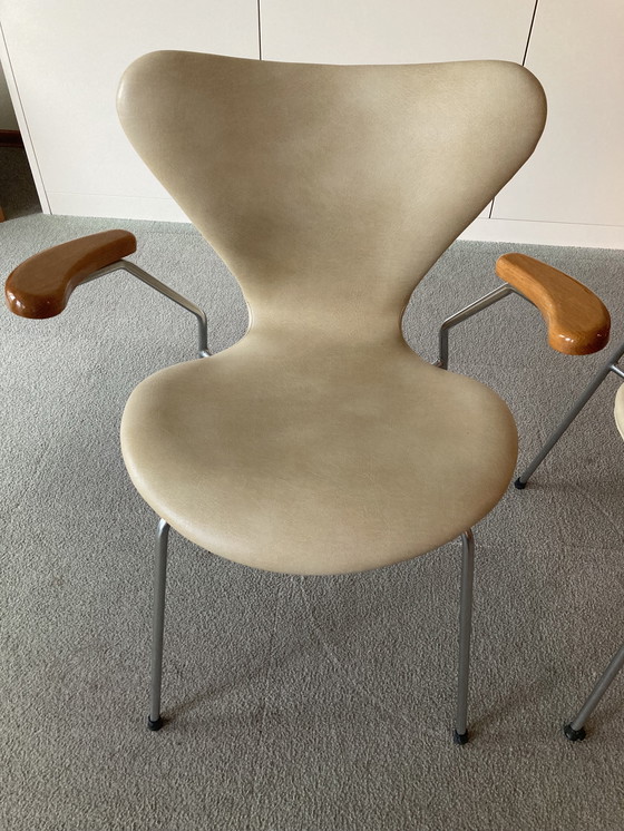 Image 1 of 5 design leren Vlinderstoelen Frits Hansen