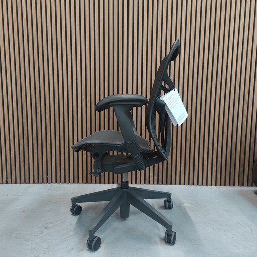 Herman Miller - Chaise de bureau Mirra 2