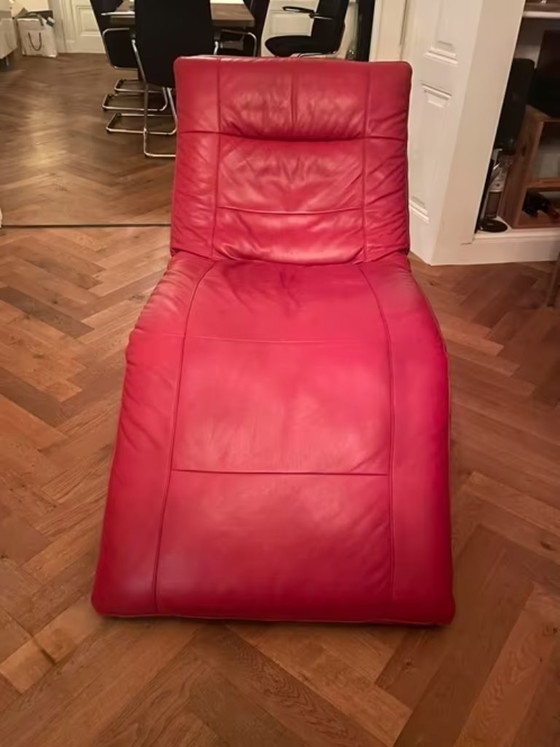 Image 1 of Fauteuil inclinable, modèle Musterring, cuir rouge, très bon état
