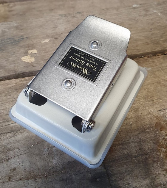 Image 1 of 2238 Minette Tape Splicer Super 8 Single 8 film with box