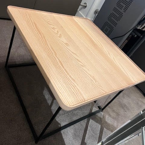 Image 1 of Mesa auxiliar Cassina Torei