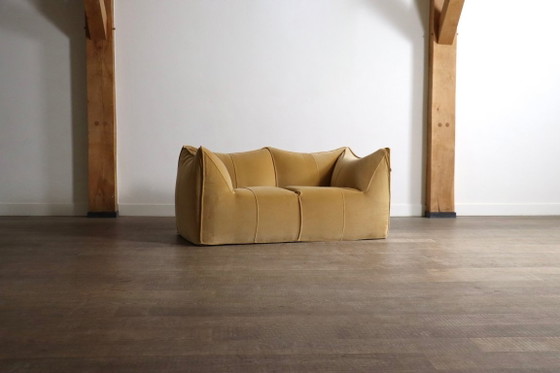 Le Bambole sofa in velvet By Mario Bellini For B&B Italia, 1970s, 2 seaters, Beige, Vintage (photo 6 of 17)