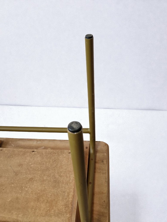 Image 1 of Coppia di comodini in metallo ocra e legno