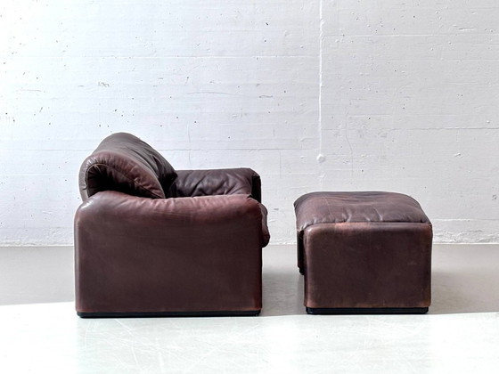 Image 1 of Maralunga Ledersessel mit Ottoman von Vico Magistretti für Cassina, Italien, 1970er Jahre