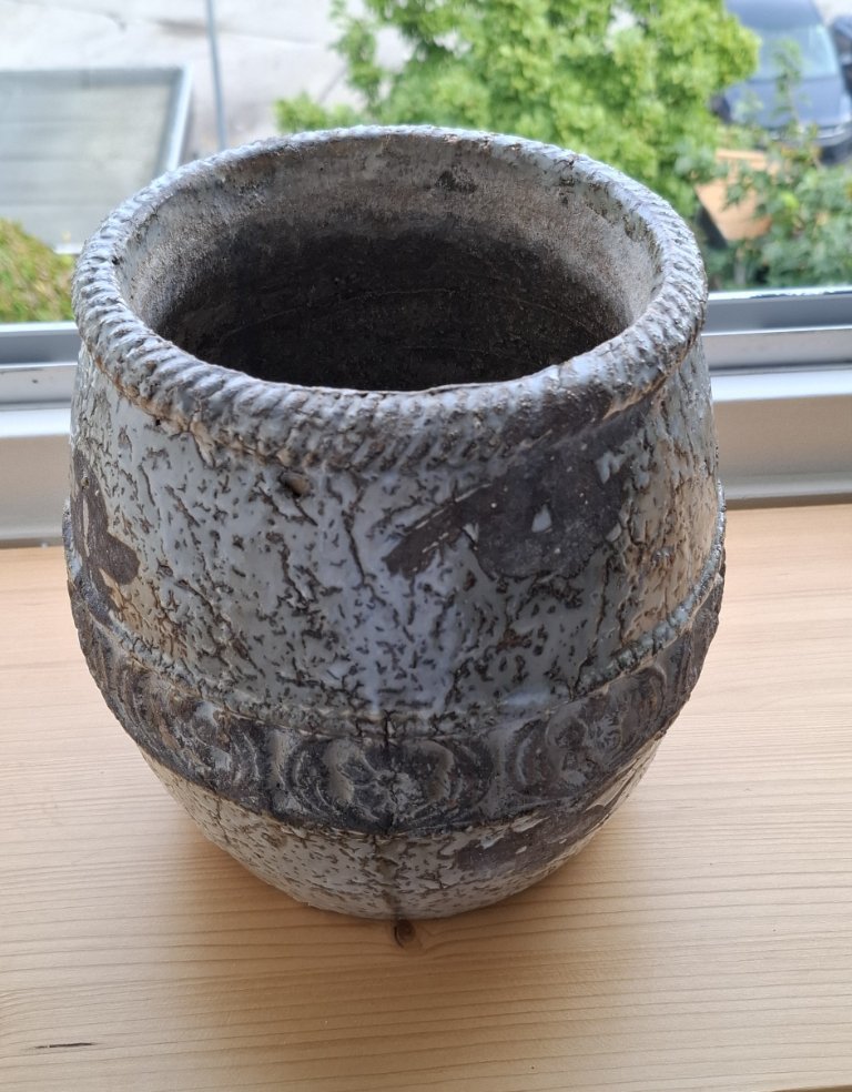 Second-hand Plant pot (411) | Whoppah