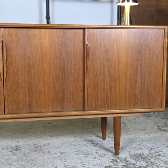 Gunni Omann, Axel Christensen (ACO Møbler) Buffet bas Vintage – Wood (photo 9 of 15)