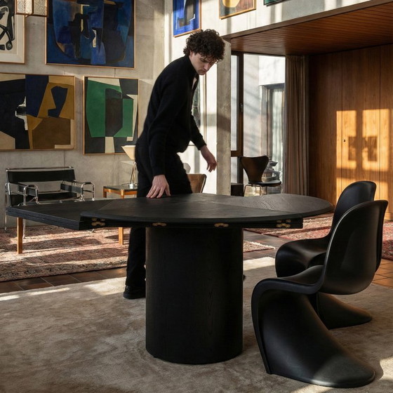 Image 1 of TABLE ROUND/SQUARE QUAD0 Black Oak – Simple Table, Amazing Function