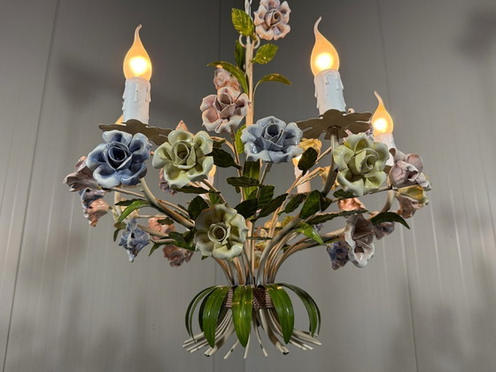 Image 1 of Italian chandelier with porcelain flowers 1950s