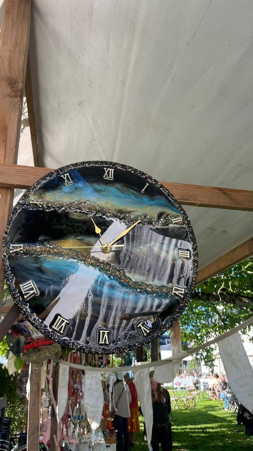 Luxuriöse handgefertigte Epoxid-Geoden-Uhr