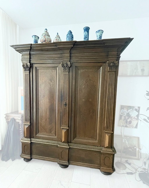 Antique solid oak cabinet - centerpiece!