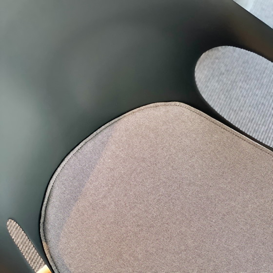 Image 1 of Chaise de salle à manger Kristalia Elephant