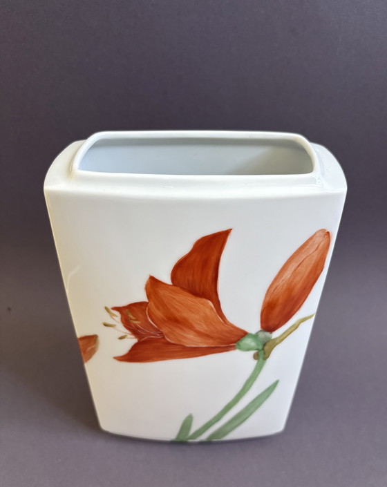 Image 1 of Vase Vintage Wallendorf Amaryllis peint à la main