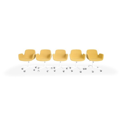 Set van 5 originele S131 Lapalma stoelen met armleuningen van Hee Welling-stof.
