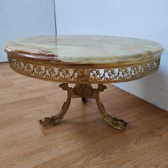 Round Vintage Regency Coffee Table with Marble Onyx Top 79cm – Brass (photo 3 of 10)