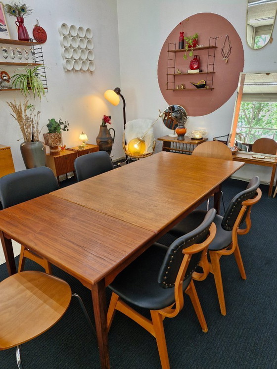 Image 1 of Table à manger extensible vintage en teck des années 70