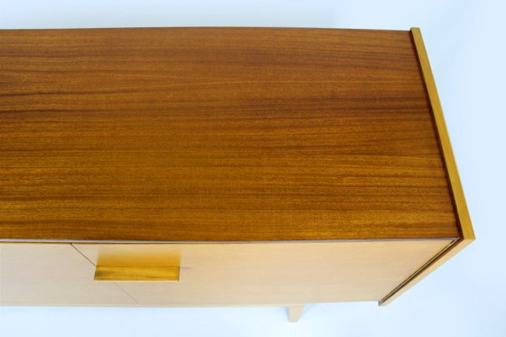 Credenza Mid-Century Modern restaurata in mogano e frassino di UP Zavody, anni '60 – Credenze, Wood (photo 5 of 24)