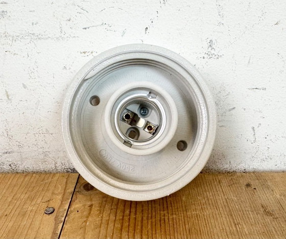 Image 1 of Vintage witte porseleinen plafondlamp, jaren 70