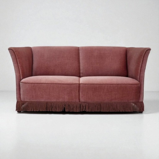 Sofá danés de 2 plazas de los años 70, tapizado original en terciopelo rosa salmón.