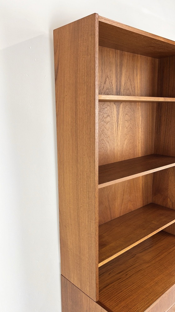 Librerie vintage svedesi in impiallacciatura di teak – Legno (photo 8 of 15)