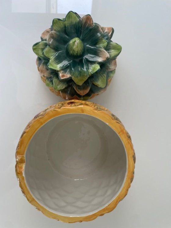 Image 1 of Keramieken ananas voorraadpot gekleurd 21 cm