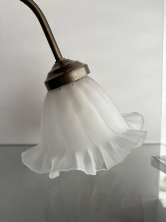 Klassieke luster met glazen tulpvormige melkglas kappen – Kroonluchters, Metal (photo 4 of 6)