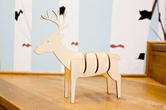 Image 1 of Decorazione in legno a forma di cervo by Ulap design