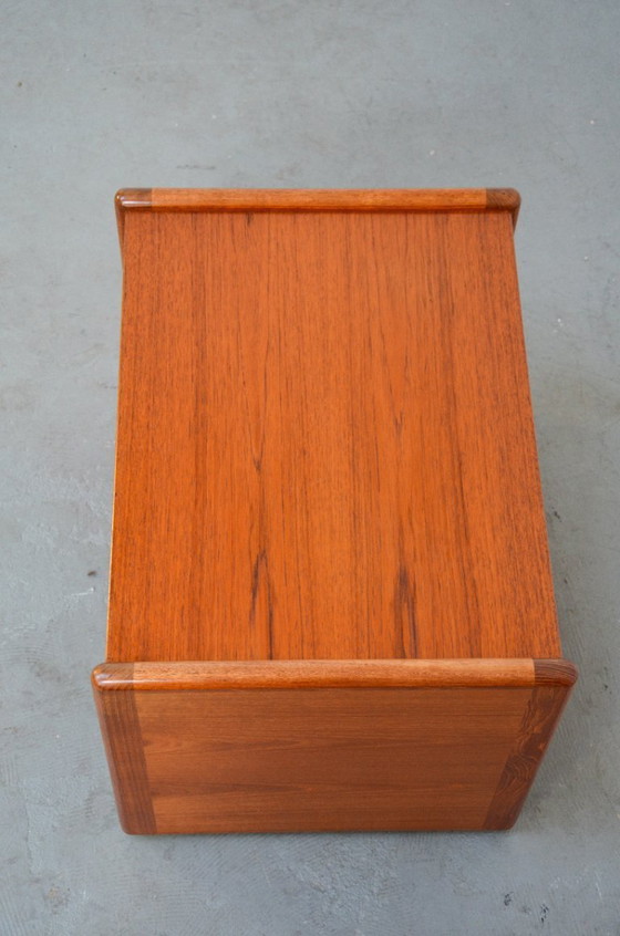 Image 1 of Tavolino audio vintage in teak, tavolino HiFi, tavolino laterale con ruote, anni '70