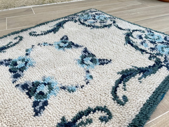 Image 1 of Alfombra azul de pura lana 125x78cm