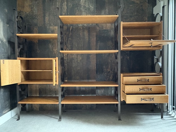 Image 1 of Divisorio/armadietto da parete brutalista di Bram Sprij